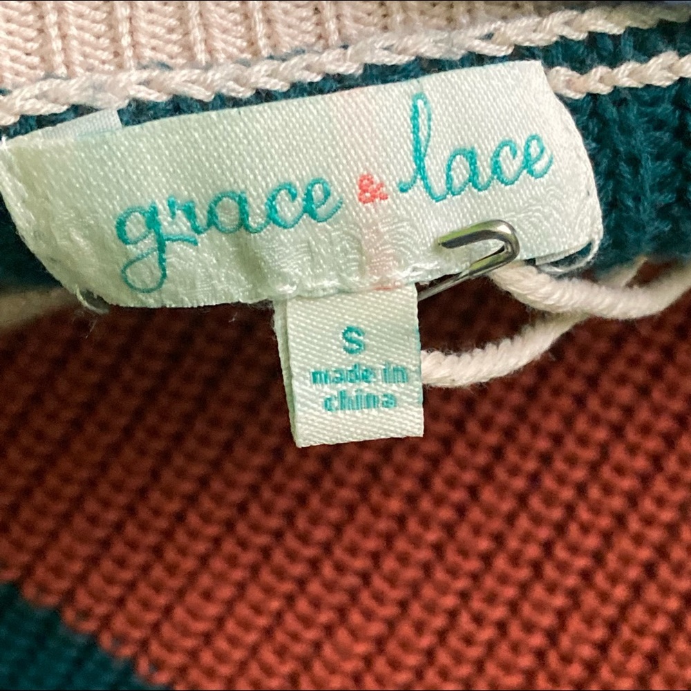 NWT Grace & Lace Knit Sweater - Picture 5 of 6